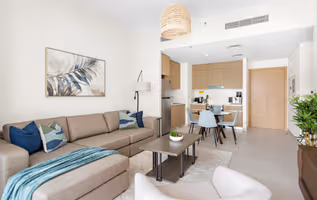 Luxury 1BR Apartment in Dubai Creek