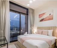 Modern 1BR Apartment in Jumeriha Village Circle