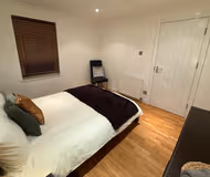 Large 5BR House | Parking | WiFi | Garden in Essex