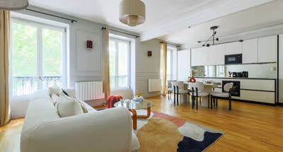 Elegant Service Apartment in Marais