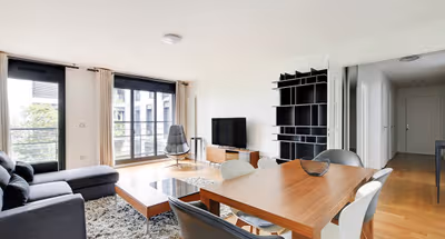 Rue Faubourg St Antoine Service Apartment