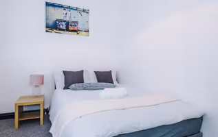 Spacious 6-Bedroom Property with Ensuite – Perfect for Groups