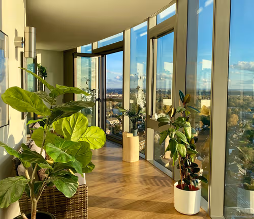 Skyline Views, Boutique 2-Bed, 2-Bath