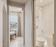 Luxury 2-bed Penthouse with Elegant interiors