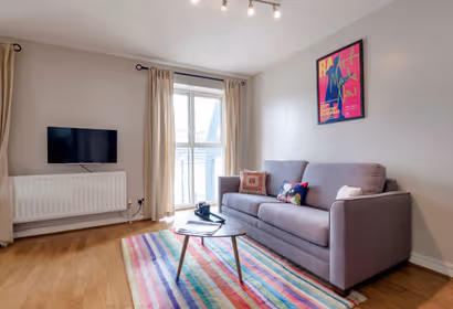 Panoramic Docklands Home