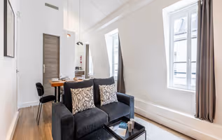 QUATRE SEPTEMBRE SERVICED APARTMENT
