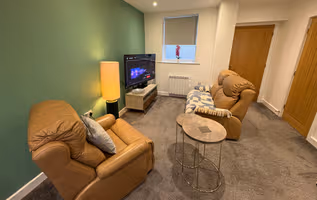 FLAT 4 KINGS ROAD