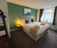 FLAT 4 KINGS ROAD