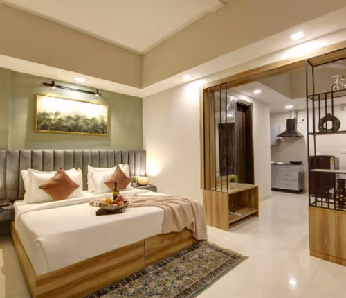 Luxury Serviced Apartment- Golf course extension road