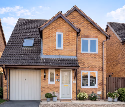 Champflower House - Furzton