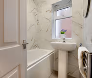 Brandon Grove Stay | Sleeps 6
