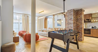 Stylish & Modern 3-Bedroom Paris Retreat, Steps from Montorgueil