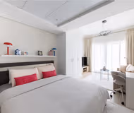 Stylish Lake Side Studio