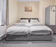 Bedroom at BROWNHILL ROYAL APARTMENT