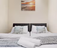 Bedroom at BROWNHILL ROYAL APARTMENT