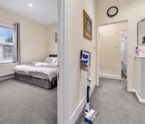 Bedroom at BROWNHILL ROYAL APARTMENT