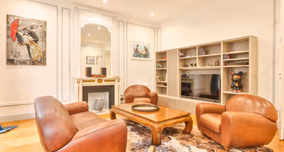 LUXURIOUS LIVING NEAR TROCADÉRO