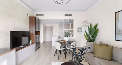 Elegant One Bedroom Apartment in Water's Edge Yas Islandv