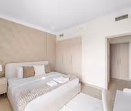 Elegant One Bedroom Apartment in Water's Edge Yas Islandv