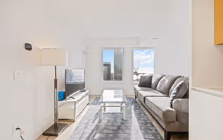 Adelaide St W Apartment