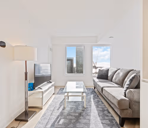 Adelaide St W Apartment