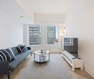 Adelaide St W Apartment