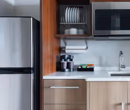 E Cermak Road Apart hotel