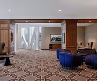 E Cermak Road Apart hotel