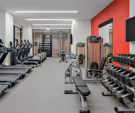 E Cermak Road Apart hotel