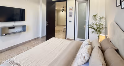 DLF serviced Apartments