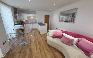 Walton Park | Walton-Upon-Thames