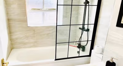 3-Bedroom Gem in Manchester with Free Parking