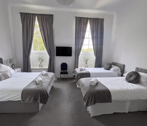 5BR Manor Park Country House 02