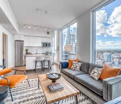 Macleod Trl SE Apartment