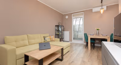 Modern Apartment on Instalatorów with Balcony – Ideal for 4 Guests