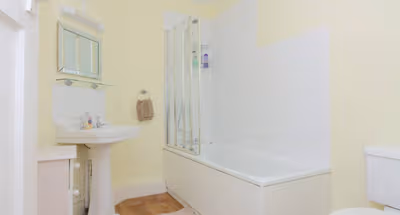 Bathroom at 13 Batchelors Barn Rd Andover SP10 1HR