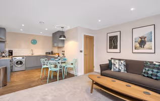 Apt 5 Eastgate House