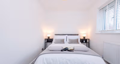 Stylish 2BR House for 4 in Manchester w/ Parking