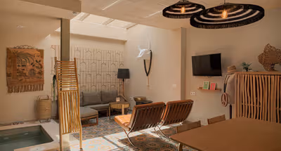 Calle Private pool Service Apartment