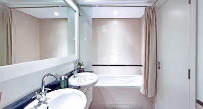 Serviced apartment at 3A Street