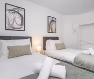 3 Bedroom Apartment in Stratford