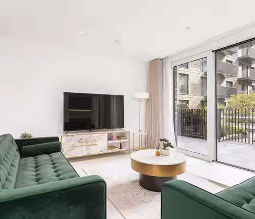 Luxury 3 Bedroom with Communal Gardens in Greater London