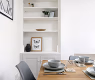 Hill View - Spacious 4 Bedroom House