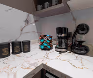 Elegant Contemporary Apartment – Alwadi Road