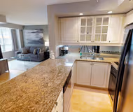 Simcoe Street Serviced Apartment
