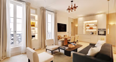 Dream Parisian Residence On Rue De Rivoli – Steps From The Louvre