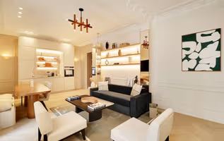 Dream Parisian Residence On Rue De Rivoli – Steps From The Louvre