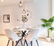 Contemporary Serviced Apartment in Downtown