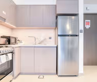 Contemporary Serviced Apartment in Downtown