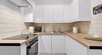 Elegant 1BR Home in Near City Centre